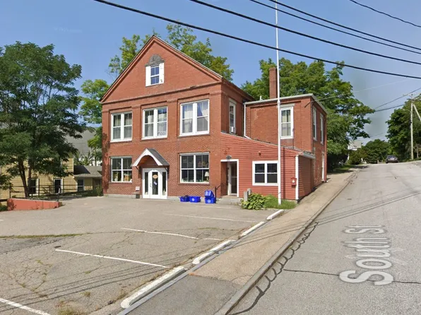 178 Main St #2, Newmarket, NH 03857