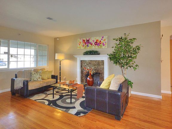 5th image of 13714 Highwood Dr