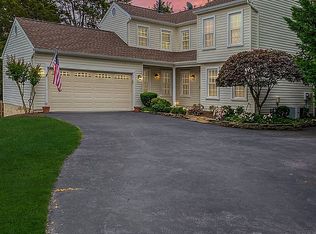 14366 Quail Pond Ct, Centreville, VA 20120