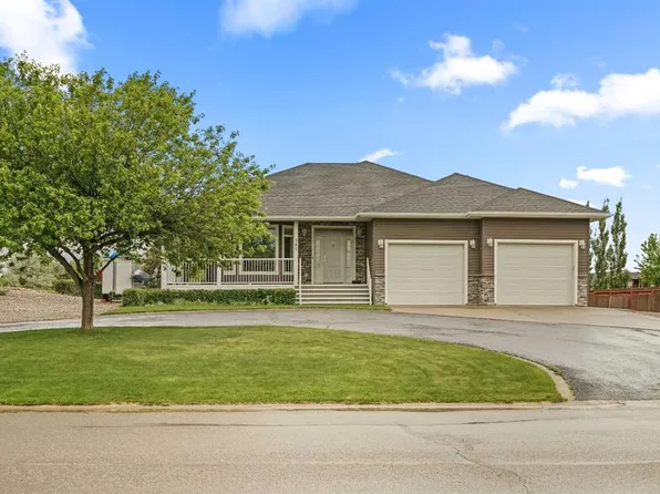 305 S 200th St W, Raymond, AB T0K 2S0