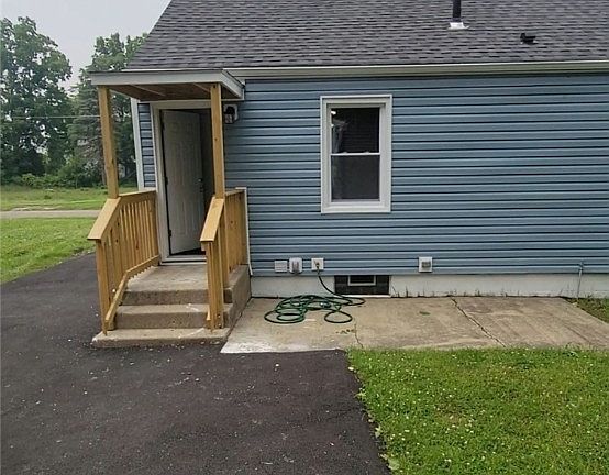 3rd image of 239 E Florida Ave