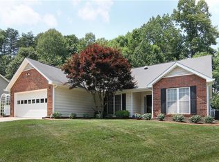 5 Willow Ridge Ct, Summerfield, NC 27358