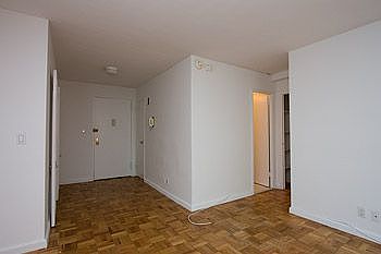 5th image of 1652 1st Ave #3L