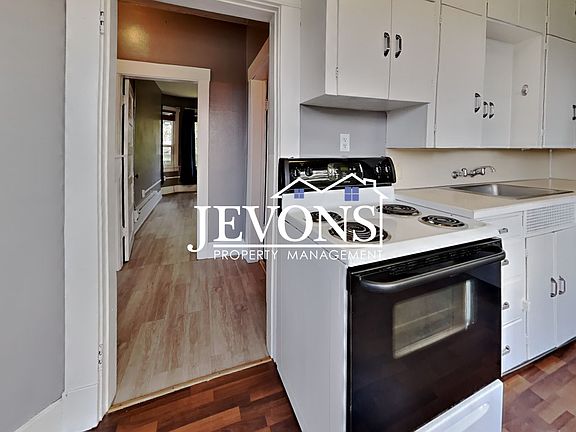 4th image of 1020 N L St Unit 2