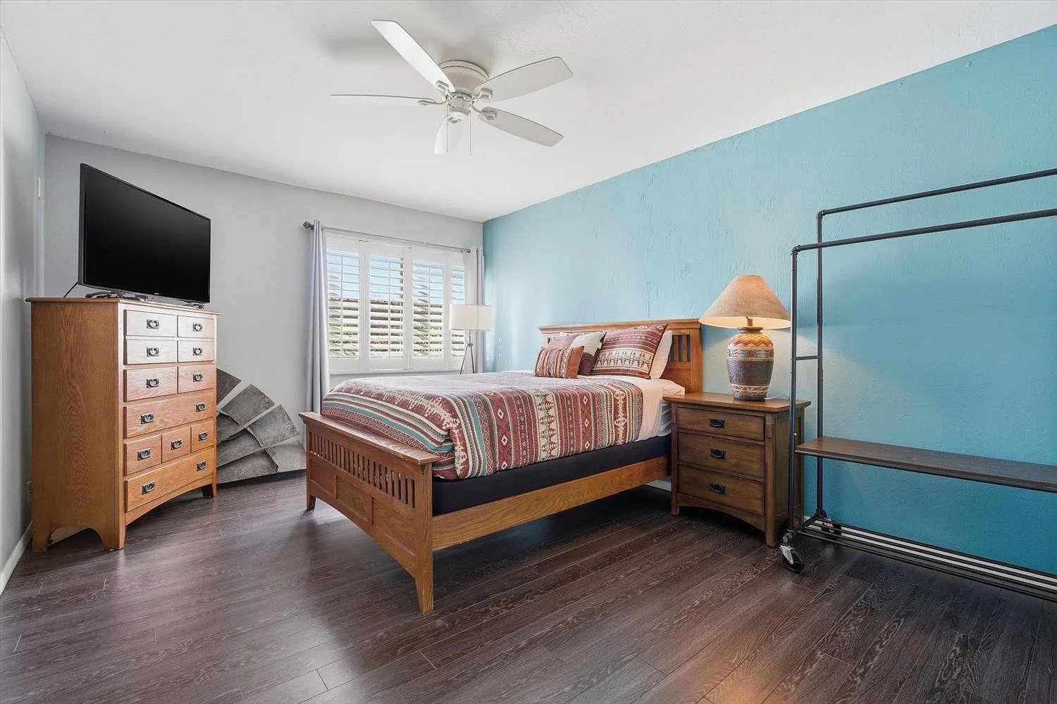 1 bed, 1.0 bath, 701 sqft, $2,200 — Photo 4