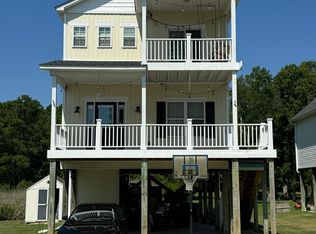 248 Riverside Dr, Sneads Ferry, NC 28460
