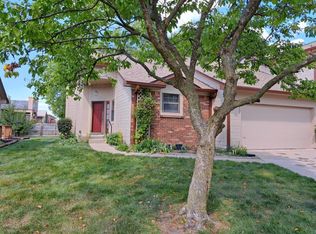 486 Van Camp Sq, Greenwood, IN
