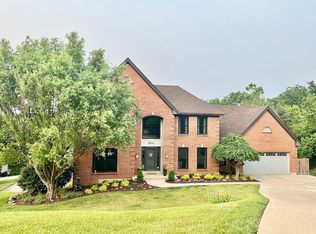 5214 Laurelridge Ln, Cincinnati, OH 45247