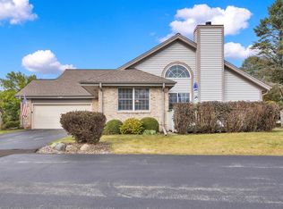 1907 Springbrook N UNIT D, Waukesha, WI 53186