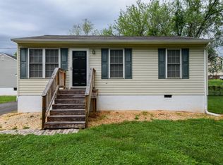 1810 Yeager Ave NE, Roanoke, VA 24012