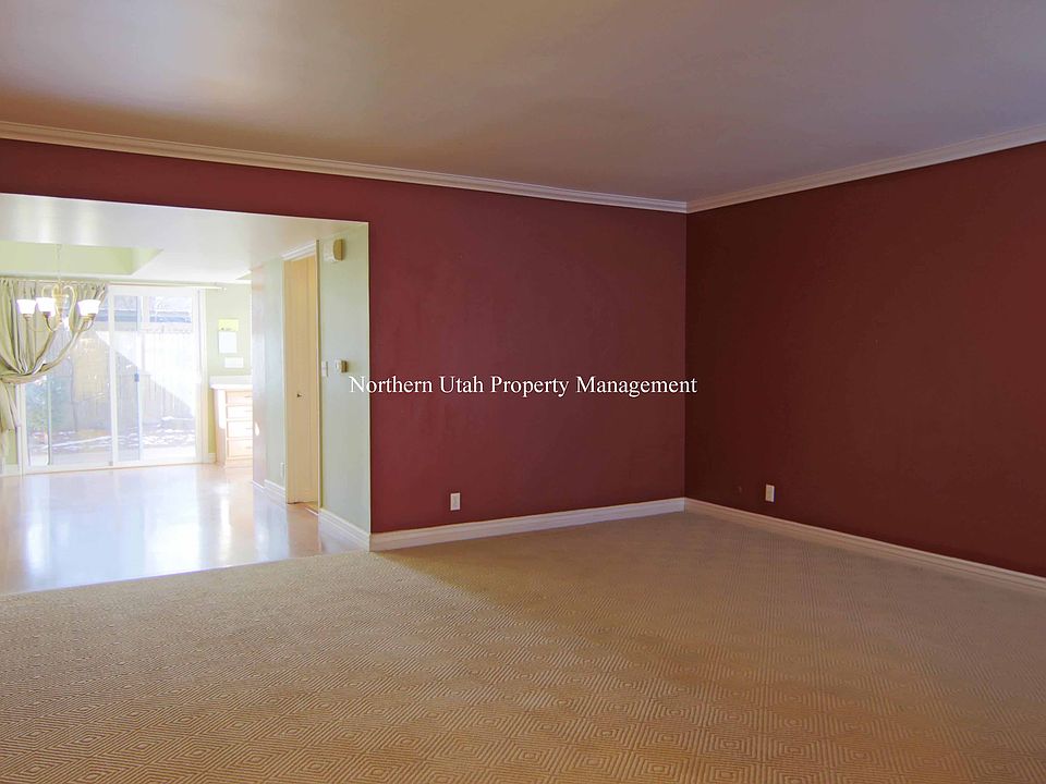 3 Front Room Veiw 2_12082017