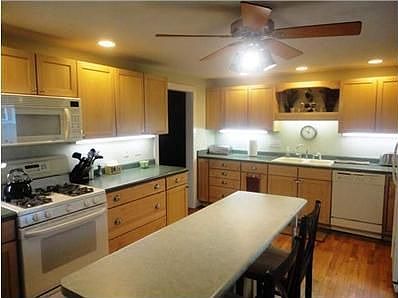 5th image of 1709 W Willow Wood Dr