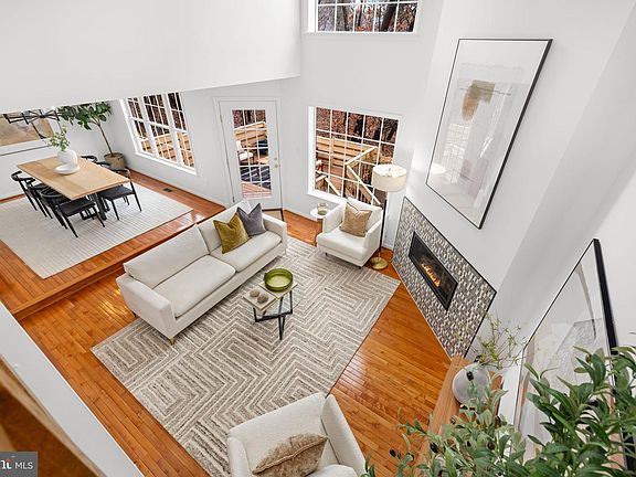 5th image of 1509 Deer Point Way