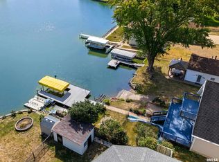 1800 Mitchell St, Pekin, IL