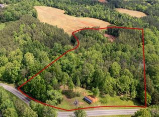 0 Corner Rd, Pinnacle, NC 27043