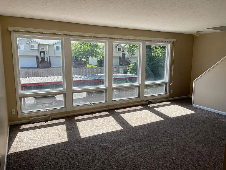3615 Kennedy Dr — Photo 6