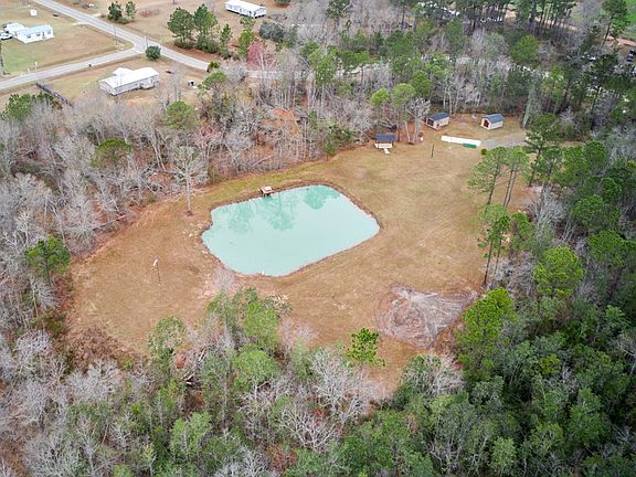 2nd image of 482 Maple Ridge Dr