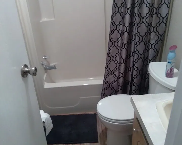 1007 Seville St — Photo 6