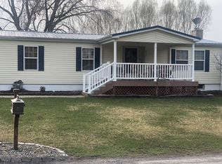 411 Bedford St, Claysburg, PA 16625