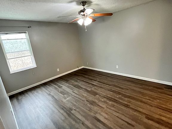 3rd image of 10080 Squire Meadows Dr APT 4