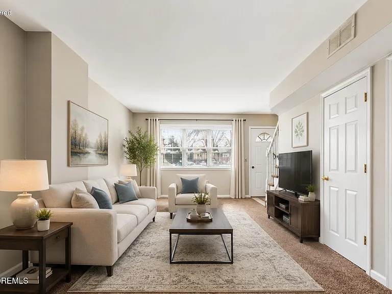53 Briar Mills Dr #53 — Photo 6