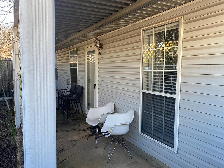 1433 Southern Gardens Dr — Photo 3