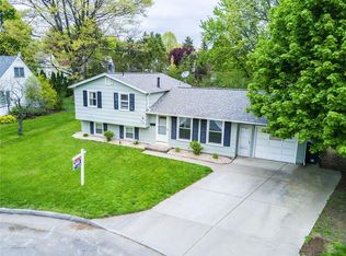 170 Berwick Rd, Rochester, NY 14609