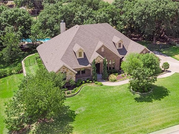 5th image of 229 Copperwood Dr