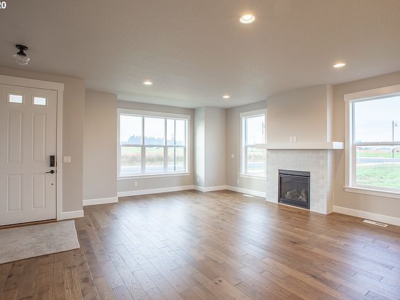 4th image of 7215 SE Bristletail Ln