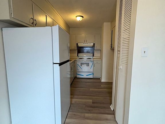 2nd image of 2450-2472 Bragg Blvd #C1e7d1269