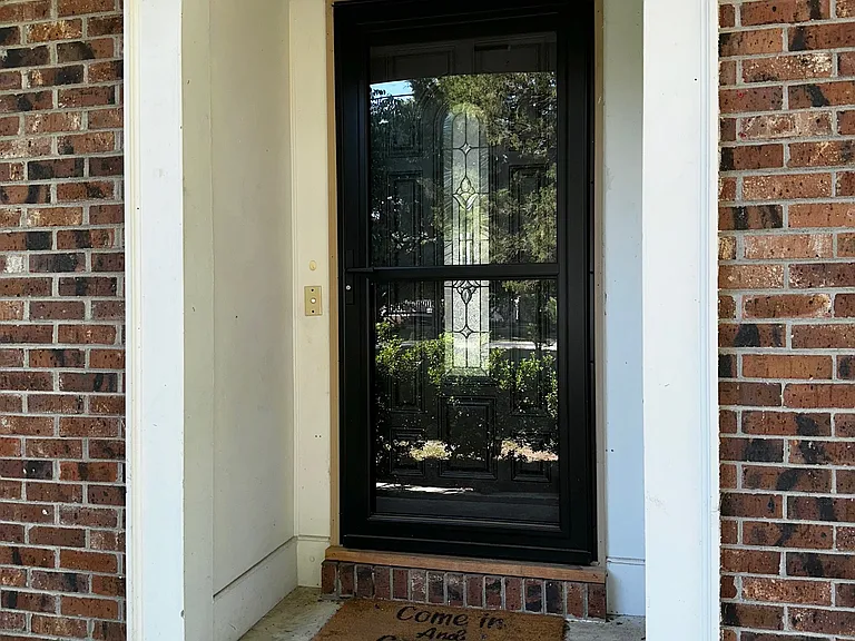 2527 Kingston Dr — Photo 3
