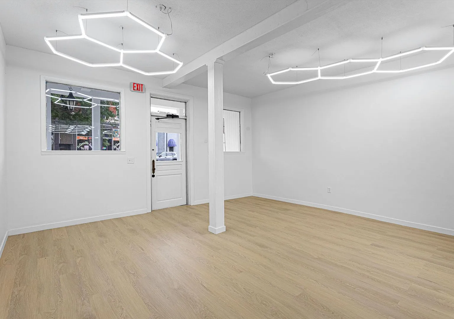 621 S Main St — Photo 4