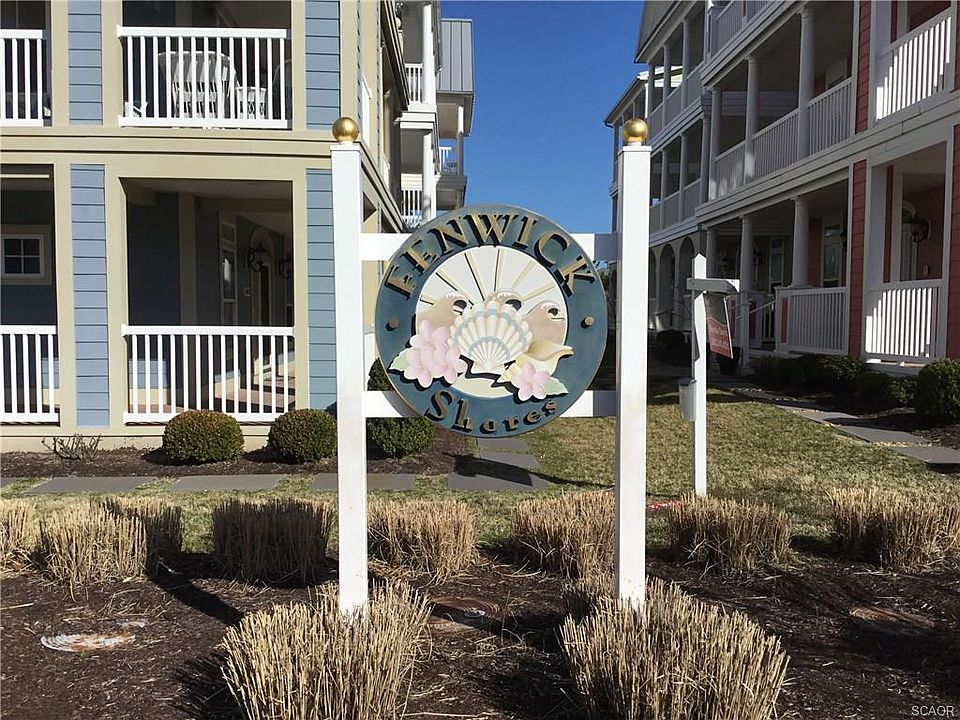 1st image of 40125 Fenwick Ave #2