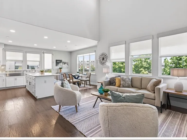 202 Market St — Photo 6