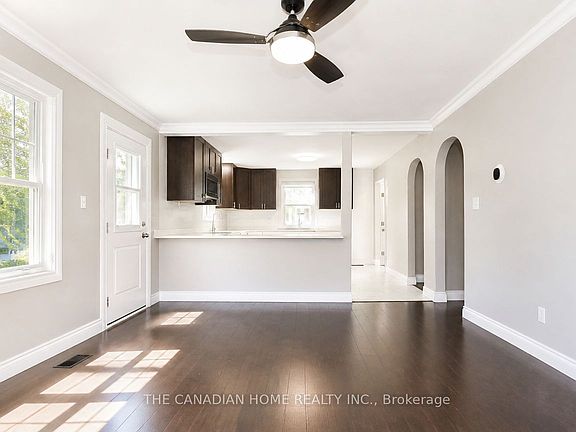4th image of 142 Winston Blvd