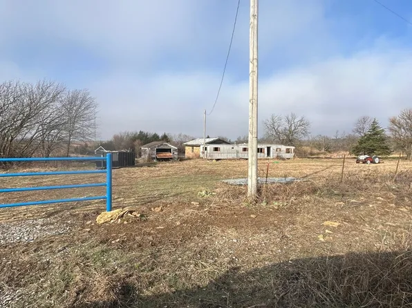 1063 Road 15, Howard, KS 67349