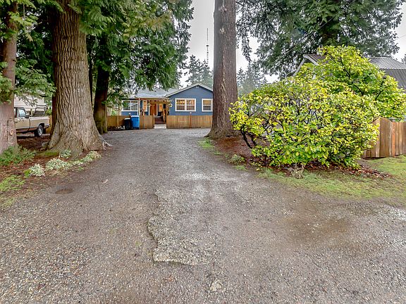 3rd image of 318 N 188th St