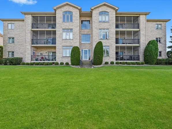 6330 Pine Ridge Dr APT 3D, Tinley Park, IL 60477