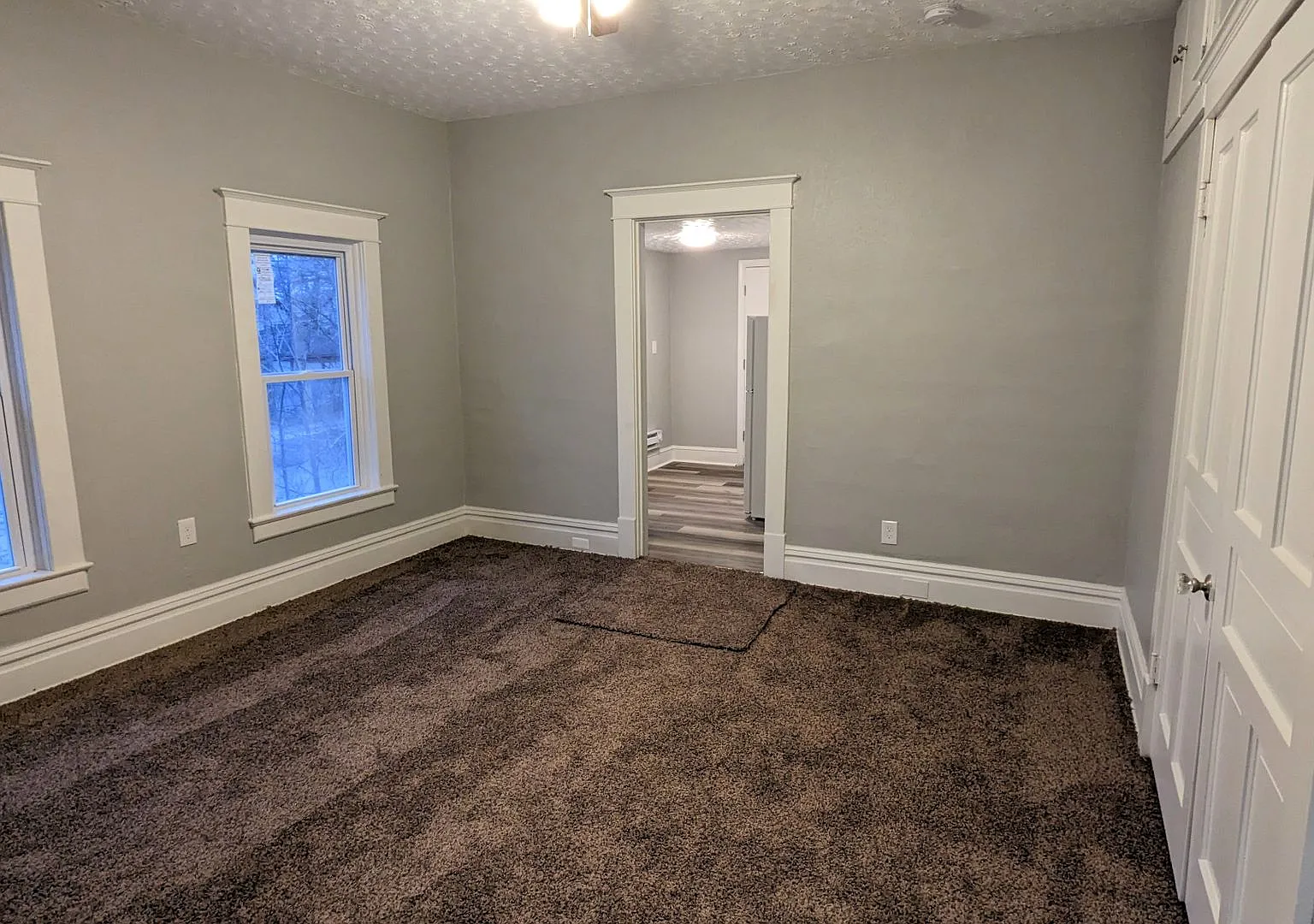 109 Irwin Ave. — Photo 3