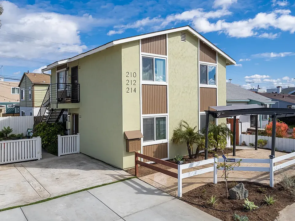 210 Elder Ave