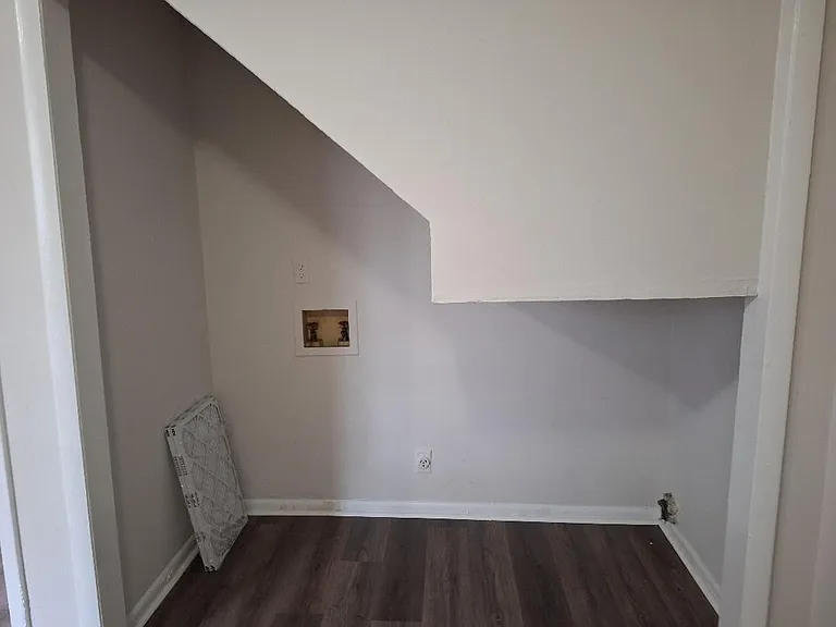 1005 Forest Ridge Ct — Photo 3