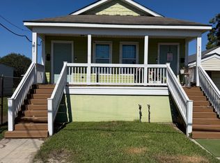 3208 Mistletoe St, New Orleans, LA 70118