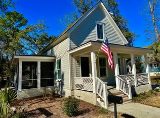16 Guerrard Ave, Bluffton, SC 29910
