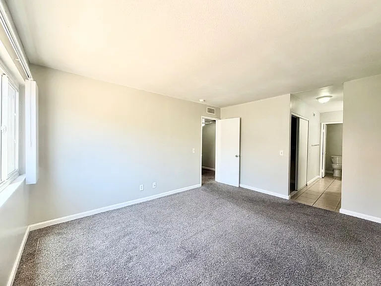 1405 Vegas Valley Dr #298 — Photo 26