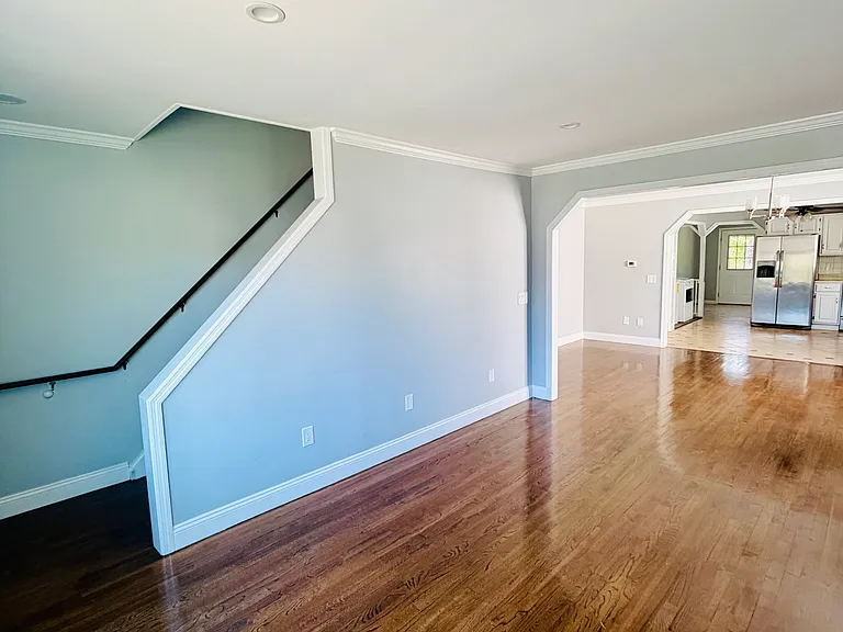 29 Belmont Cir — Photo 3