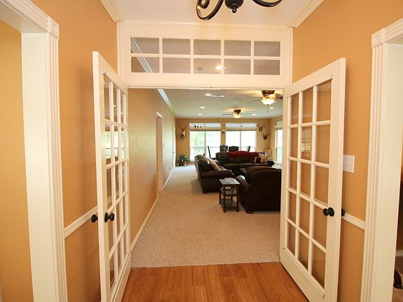 2nd image of 8 Bullock Ln