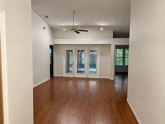 2nd image of 1128 Bloom Hill Ave