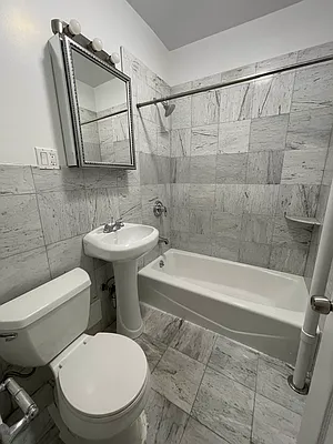 Rented by Compass | media 21