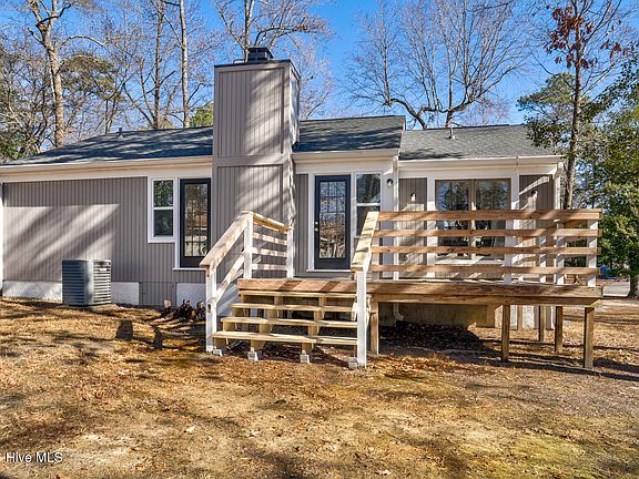 5th image of 1012 N Hornbeam Drive