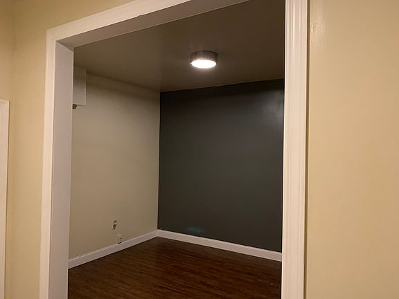 2nd image of 5205 S Wood St #2